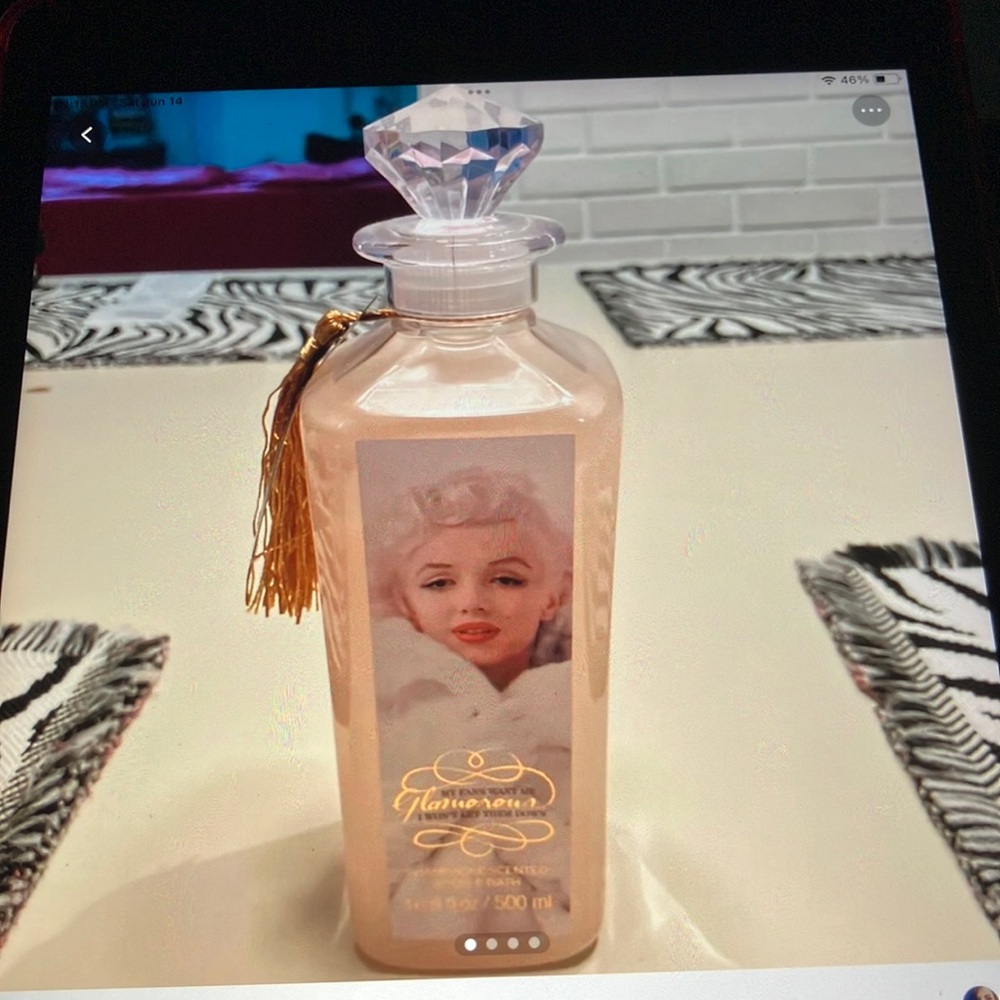 Marilyn Monroe Glamour bubble bath